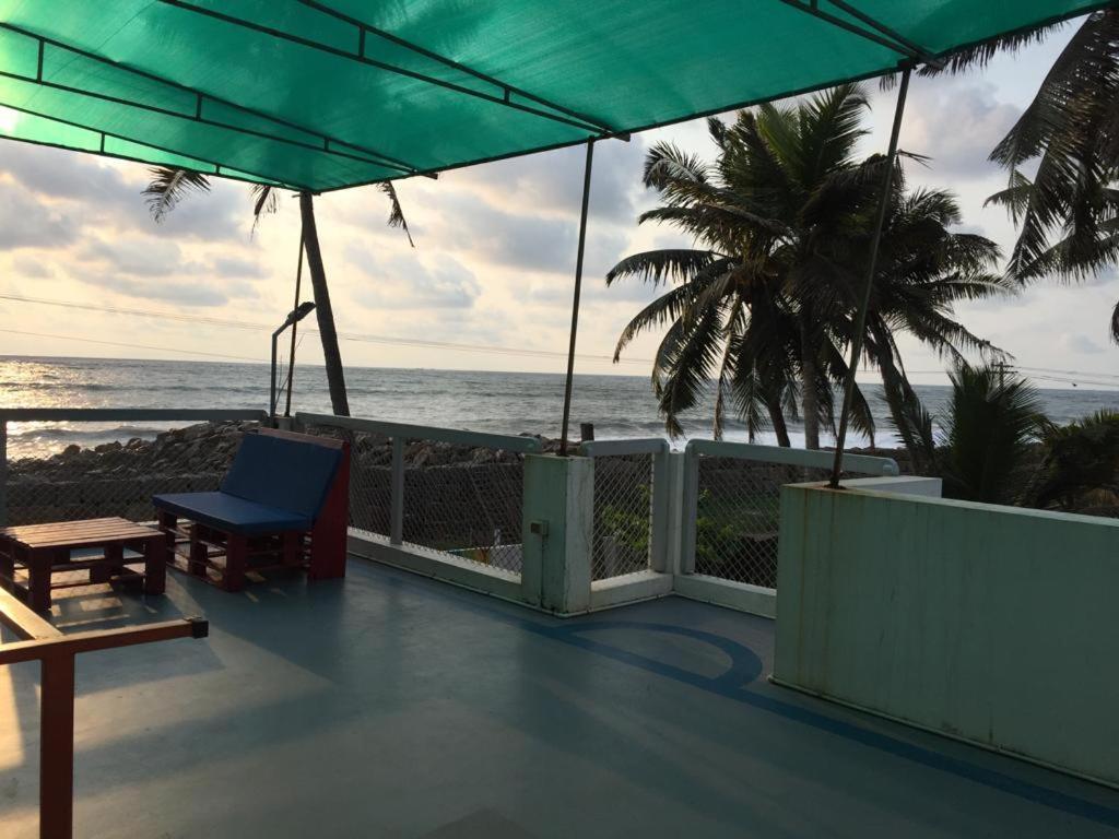 Chameleon Beach Lodge By Peace Rob Hotels Cherai Beach Exterior foto